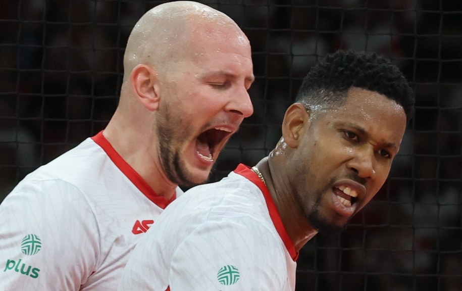 Bartosz Kurek (L) i Wilfredo Leon /Marian Zubrzycki /PAP