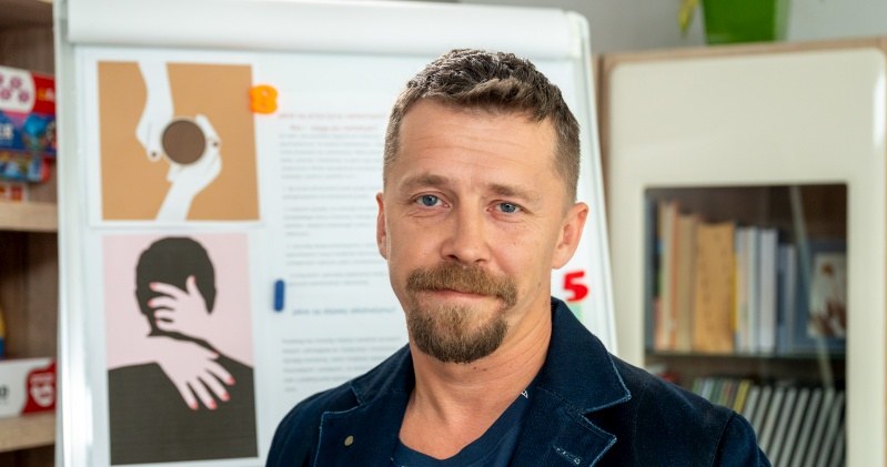 Bartosz Obuchowicz w "Na sygnale" /Źródło: AIM