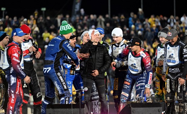 Bartosz Zmarzlik triumfuje w pożegnalnym turnieju Jarosława Hampela