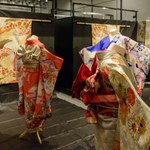 Barwne kimona na wystawie w Muzeum Teatru