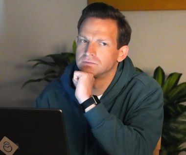 "Barwy szczęścia": to tylko początek jego problemów? Właśnie stracił pracę