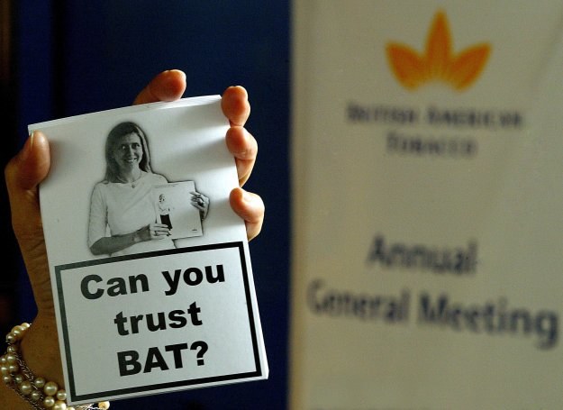 BAT ma wrogów m.in. w Wielkiej Brytanii /AFP