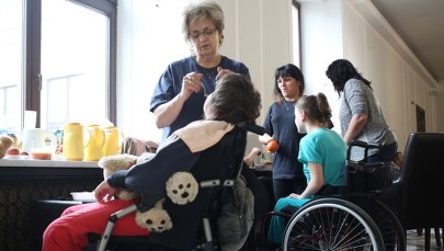 Batalia o pieniądze na niepełnosprawne dzieci trwa od lat [KALENDARIUM]