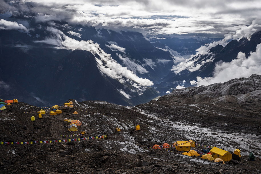 Baza pod Manaslu /MARTON MONUS /PAP/EPA