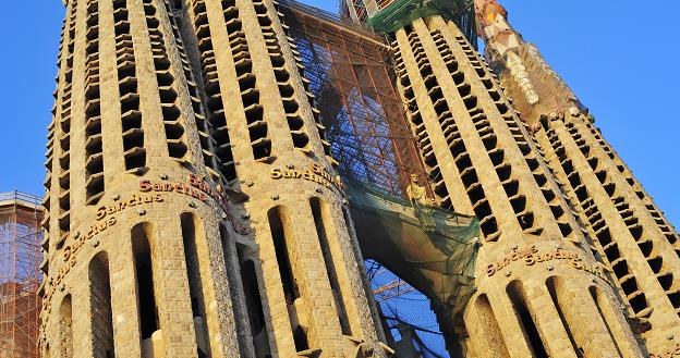 Bazylika Sagrada Familia w Barcelonie (w budowie) /&copy;123RF/PICSEL