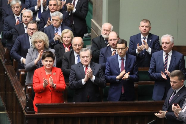 Beata Szydło i członkowie jej rządu w Sejmie /Paweł Supernak /PAP