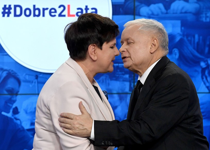 Beata Szydło i Jarosław Kaczyński /AFP PHOTO / JANEK SKARZYNSKI /East News