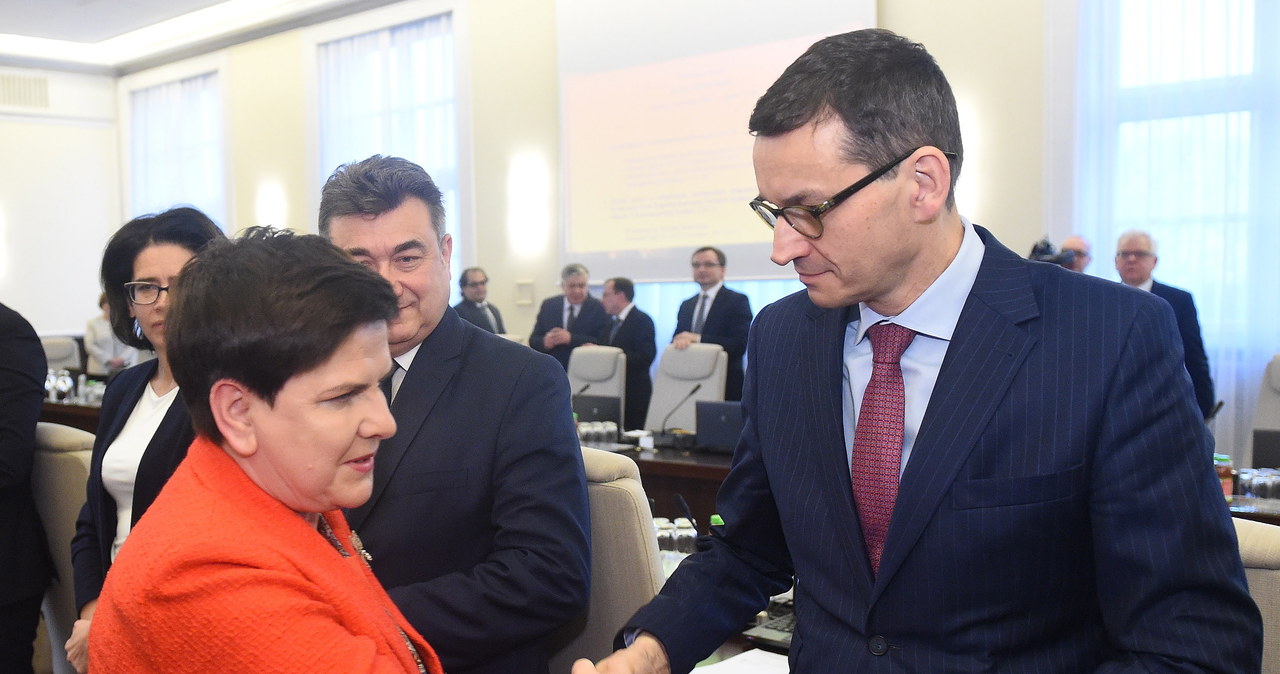 Beata Szydło i Mateusz Morawiecki /Radek Pietruszka /PAP