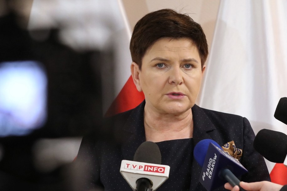 Beata Szydło ogłosiła, że dziś lub jutro poznamy termin i koncepcję okrągłego stołu / 	Grzegorz Momot    /PAP