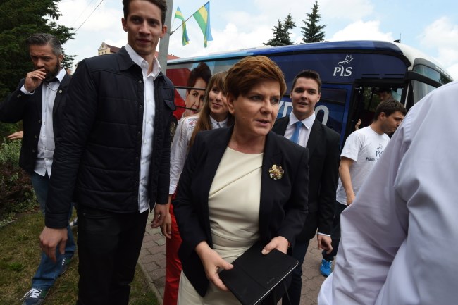 Beata Szydło podczas wizyty w Bełchatowie /PAP/Grzegorz Michałowski /PAP