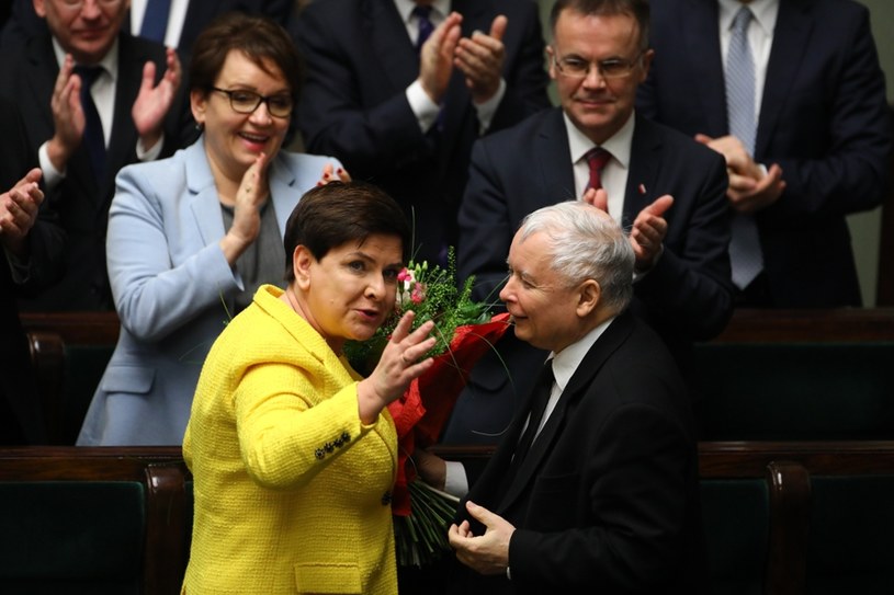 Beata Szydło z Jarosławem Kaczyńskim w czwartek w Sejmie /Stanisław Kowalczuk /East News