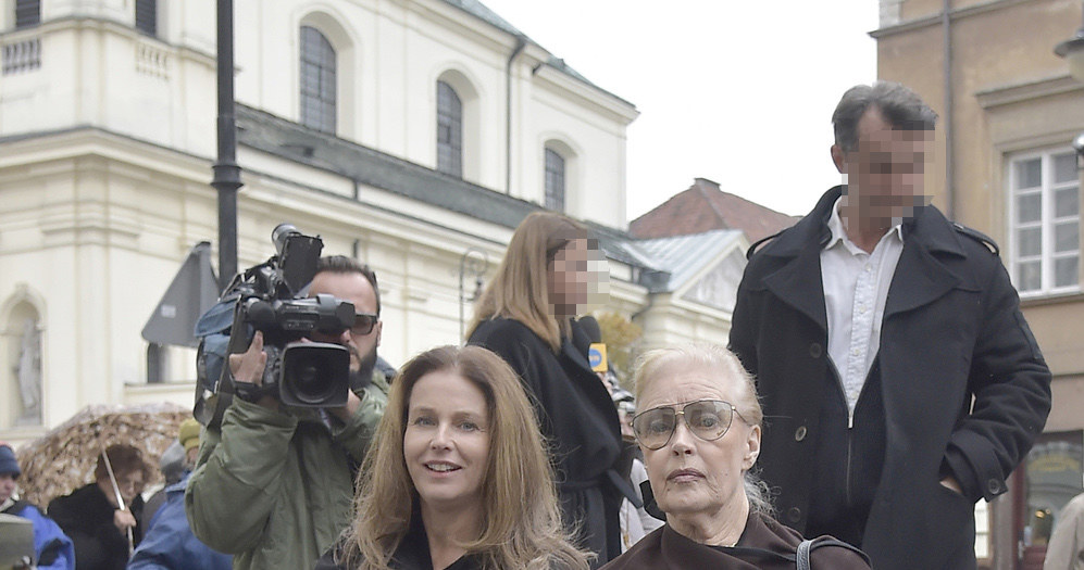 Beata Tyszkiewicz z córką Karoliną Wajdą /Niemiec /AKPA