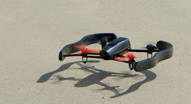 Bebop Drone /materiały prasowe
