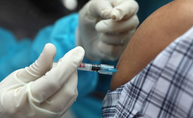 Będą nowe zasady covidowe? Mogą dotyczyć niezaszczepionych