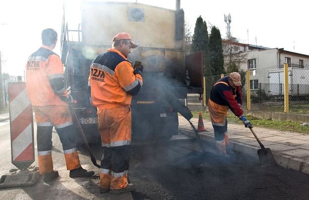 Będą pieniądze na remont dróg / Fot: Marek Kuwak /Reporter