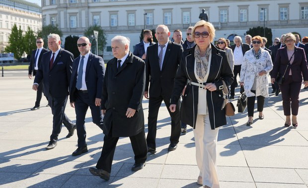 Będą przyspieszone wybory? PiS zbiera się na wyjazdowym posiedzeniu