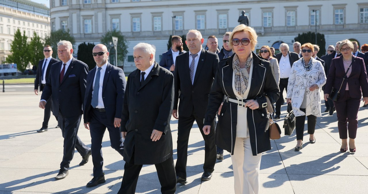 Będą przyspieszone wybory? PiS zbiera się na wyjazdowym posiedzeniu