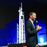 Sławosz Uznański-Wiśniewski "Będąc Polakiem można sięgać gwiazd". Uznański-Wiśniewski z kolejnym wyróżnieniem