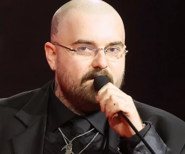 Bedoes dotrzymał słowa danego podczas streamu Łatwoganga. Na jego twarzy pojawił się wymowny tatuaż!
