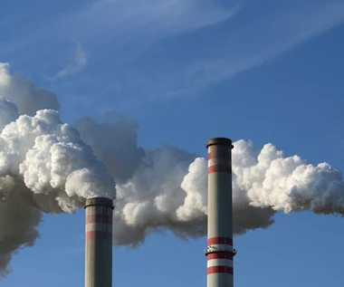 Będzie korekta w systemie ETS? Dodatkowe prawa do bezpłatnej emisji CO2