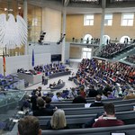 Będzie mniej posłów w Bundestagu. Niemiecka opozycja protestuje