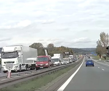There will be a third lane on the Krakow bypass.  In ... 9 years
