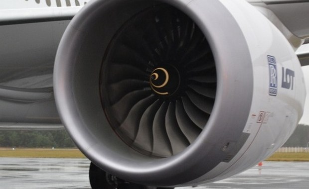 Będzie wniosek o unieważnienie umowy na zakup średnich samolotów dla VIP-ów