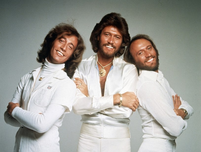Bee Gees pod koniec lat 70. - Barry Gibb w środku /AP/Fotolink
