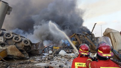 Bejrut: Przyczyną eksplozji składowane w porcie chemikalia. Prezydent chce stanu wyjątkowego