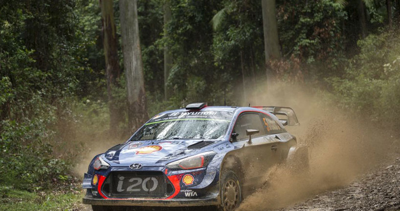 Belg Thierry Neuville (Hyundai i20) na trasie Rajdu Australii /Informacja prasowa