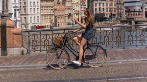 Belgia. Firmy zapłacą pracownikom za dojeżdżanie do pracy rowerem