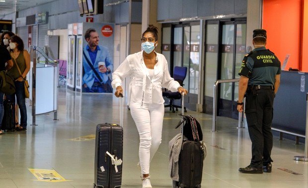 Belgia na razie nie otworzy granic dla krajów spoza UE. Wirusolodzy odradzają zagraniczne wakacje