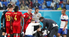 Belgia - Rosja 3-0 na Euro 2020. Timothy Castagne złamał kość jarzmową. To dla niego koniec turnieju