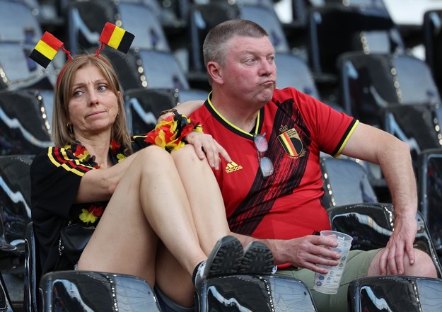 Belgijscy kibice na stadionie po porażce Belgii ze Słowacją /Abedin Taherkenareh   /PAP/EPA