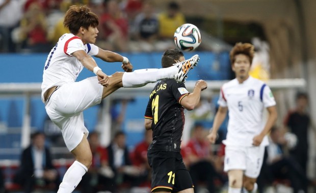 Belgowie pokonali Koreańczyków i grają dalej