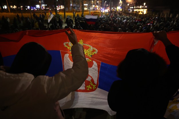 Belgradzka manifestacja poparcia dla Serbów w Kosowie /EPA/ANDREJ CUKIC /PAP/EPA