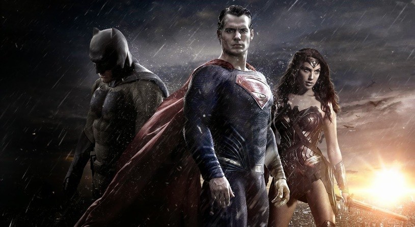 Ben Affleck, Henry Cavill i Gal Gadot w filmie "Batman V Superman: Świt sprawiedliwości" /materiały dystrybutora