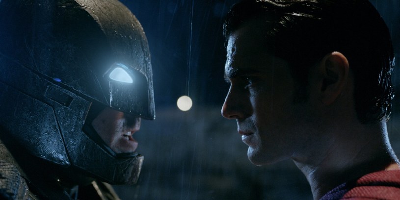Ben Affleck i Henry Cavill w filmie "Batman V Superman: Świt sprawiedliwości" /materiały prasowe