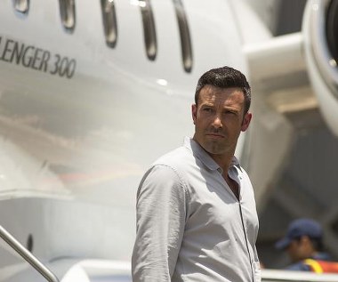 Ben Affleck w scenie z filmu "Ślepy traf"