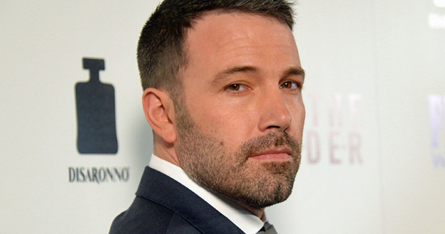 Ben Affleck zaprezentuje się w podwójnej roli: reżysera i producenta serialu "The Middle Man" /Jason Merritt /Getty Images