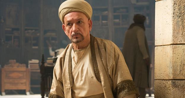 Ben Kingsley w scenie z filmu "Medicus" /materiały dystrybutora