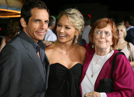 Ben Stiller z matką i żoną. /AFP