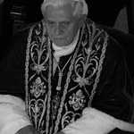 Benedykt XVI nie żyje. Znamy datę pogrzebu 95-letniego papieża seniora