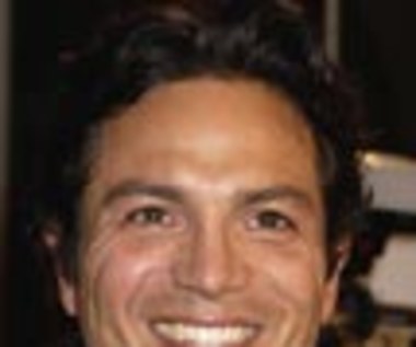 Benjamin Bratt w "Catwoman"!