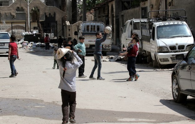 Benjamin Netanjahu zaapelował o podjęcie zdecydowanych działań przeciwko Syrii. /YOUSSEF BADAWI /PAP/EPA