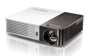 BenQ GP10 – mały projektor LED 