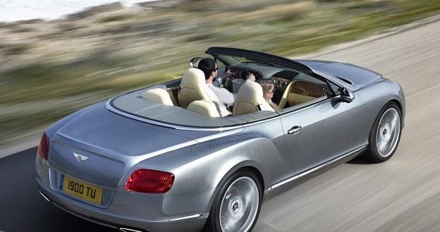 Bentley continental GTC /Informacja prasowa