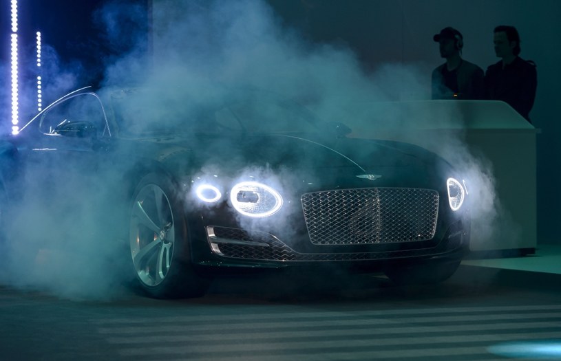 Bentley EXP 10 Speed 6 /AFP