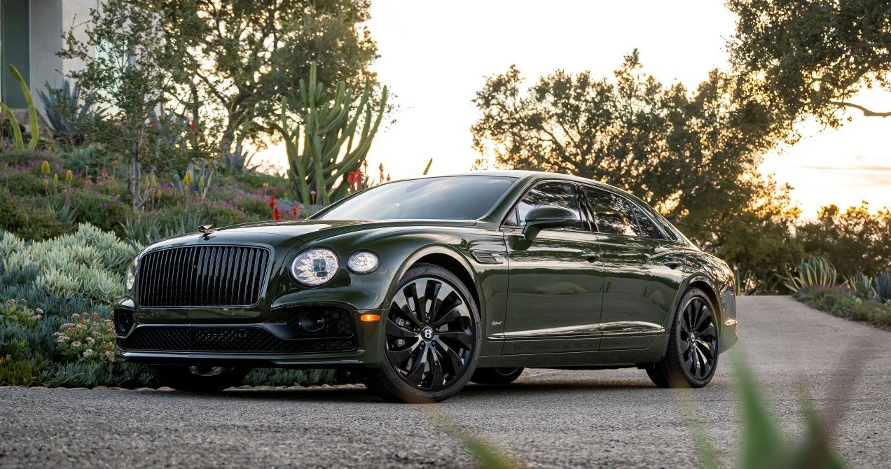 Bentley Flying Spur Hybrid / Bentley /Informacja prasowa