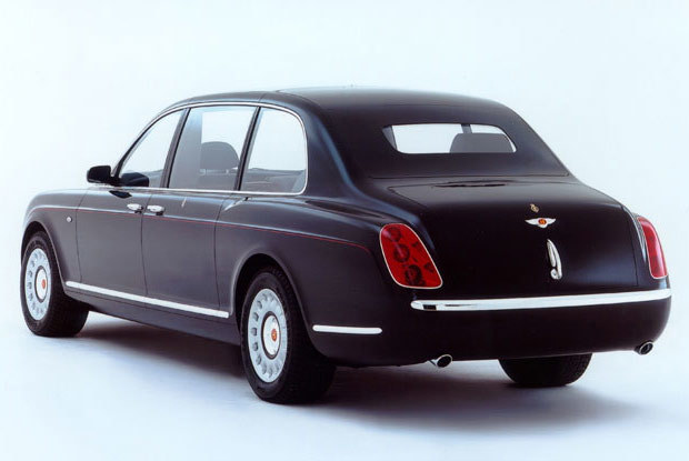 Bentley State Limousine (kliknij) /INTERIA.PL